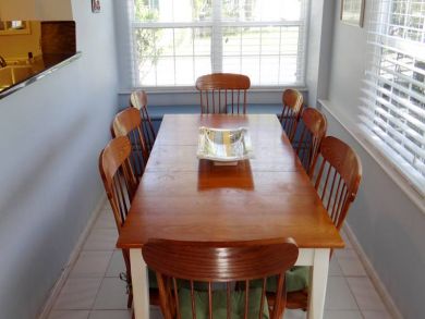 Dining area for eight